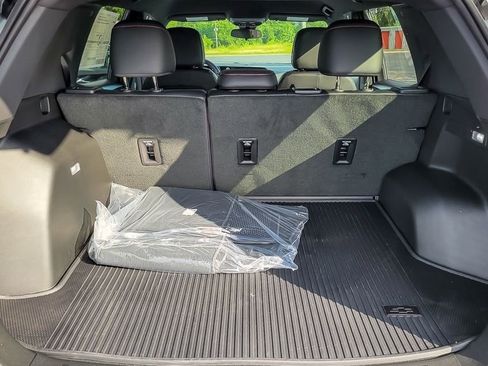 New 2026 Chevrolet Equinox RS w/ LPO, Floor Liner Package AWD/4WD image 18