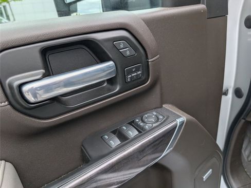 Used 2020 Chevrolet Silverado 2500 LTZ w/ Technology Package AWD/4WD image 19