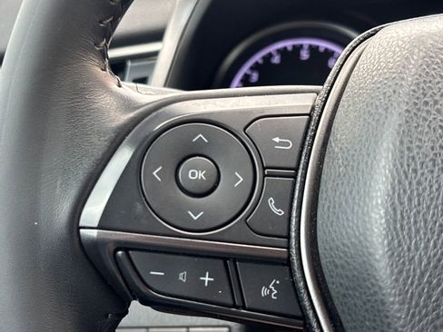 Used 2022 Toyota Camry SE image 16