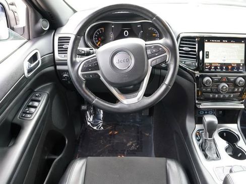 Certified 2020 Jeep Grand Cherokee Laredo w/ Quick Order Package 2BN North image 21