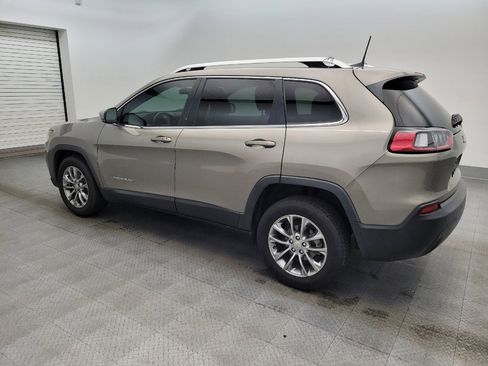 Used 2019 Jeep Cherokee Latitude Plus image 3