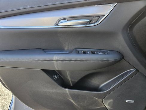 New 2026 Cadillac XT5 Luxury image 29