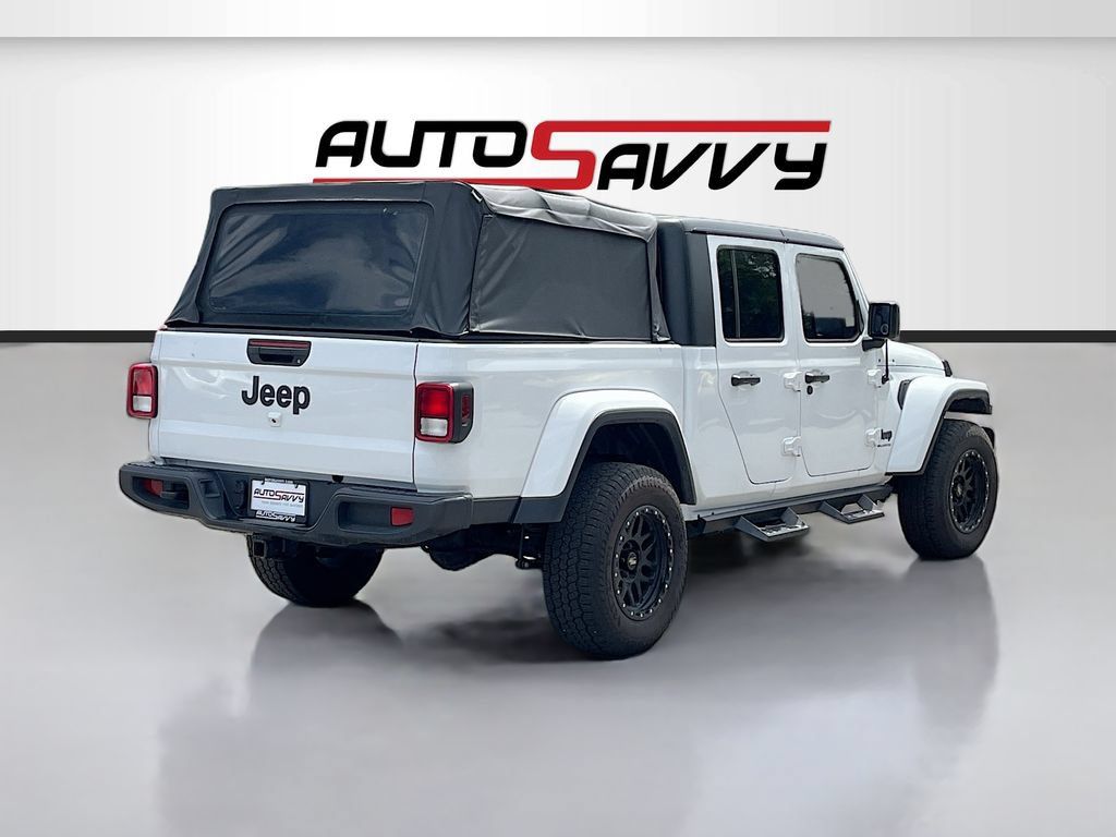 Used 2023 Jeep Gladiator Sport AWD/4WD image 7