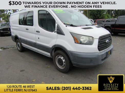 Used 2015 Ford Transit 250 130 Low Roof image 3