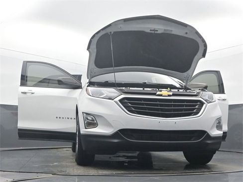 Used 2019 Chevrolet Equinox LS image 55