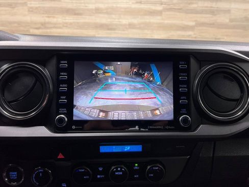 Used 2023 Toyota Tacoma TRD Sport image 7