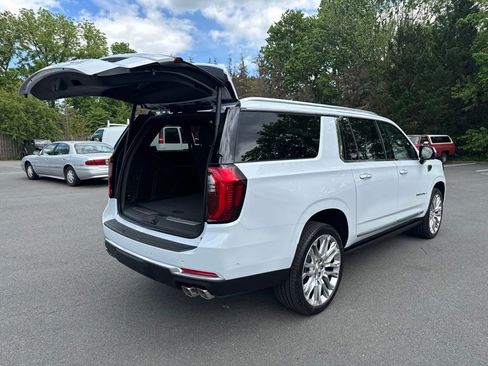 New 2026 GMC Yukon XL Denali w/ Denali Reserve Package AWD/4WD image 64