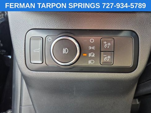 Used 2025 Ford Escape ST-Line Select AWD/4WD image 25