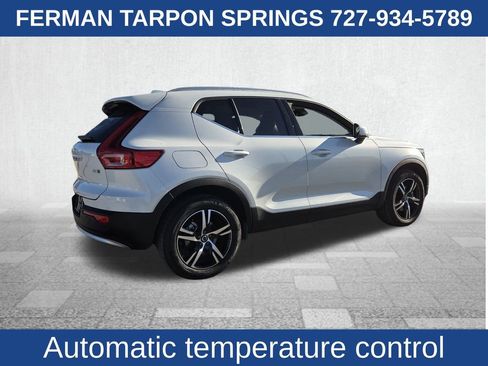 Certified 2025 Volvo XC40 B5 Core image 11