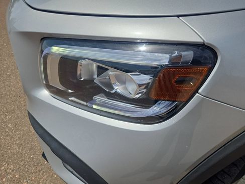 Used 2022 Mercedes-Benz GLB 250 image 12