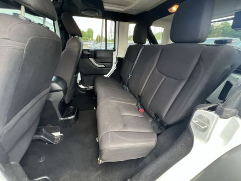 Used 2014 Jeep Wrangler Unlimited Sport w/ Quick Order Package 23S AWD/4WD image 5
