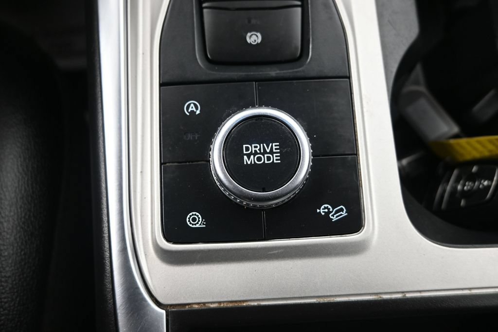 Used 2024 Ford Explorer Limited w/ Equipment Group 301A AWD/4WD image 24