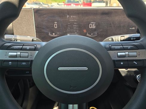 Used 2025 Hyundai Sonata SE FWD image 24