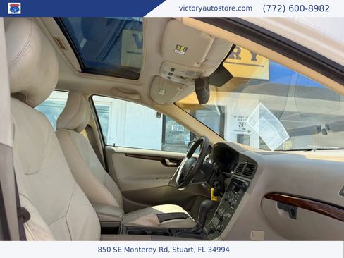 Used 2001 Volvo V70 2.4 FWD image 8