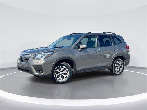 Used 2020 Subaru Forester Premium image 1