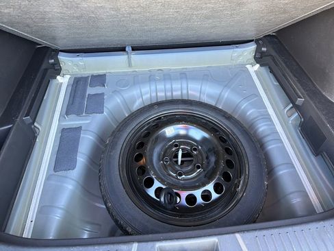 Used 2024 Chevrolet Trax LT w/ Driver Confidence Package image 26