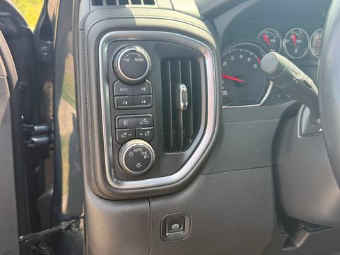 Certified 2020 Chevrolet Silverado 1500 RST AWD/4WD image 17