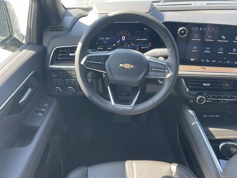 New 2026 Chevrolet Tahoe High Country w/ Sun And Tow Package AWD/4WD image 15