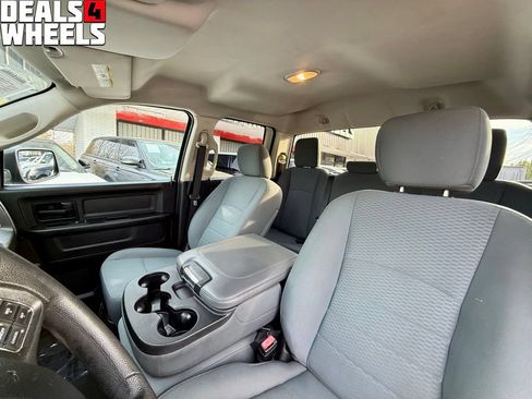 Used 2017 RAM 1500 Express RWD image 14