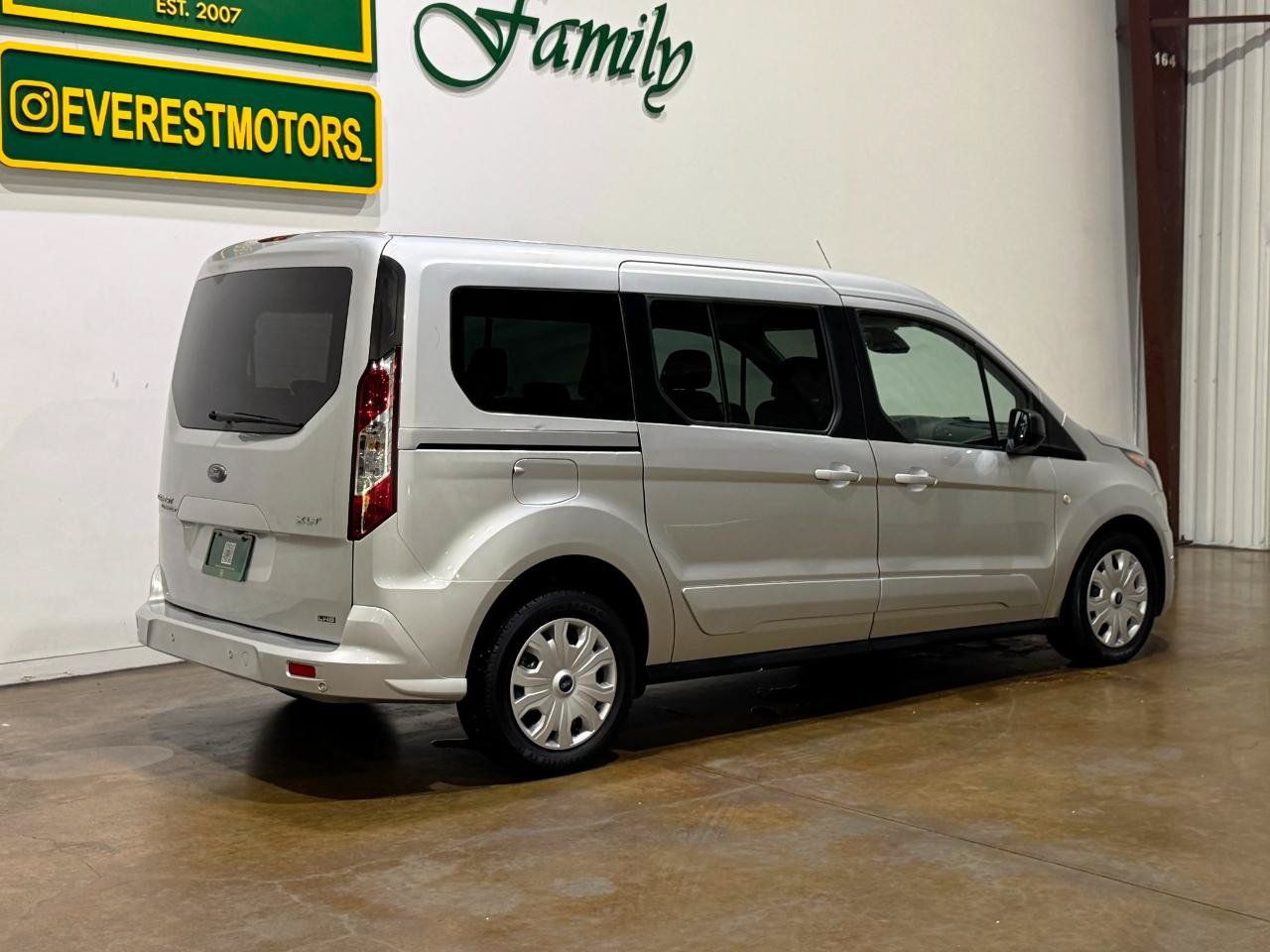 Used 2022 Ford Transit Connect XLT FWD image 8