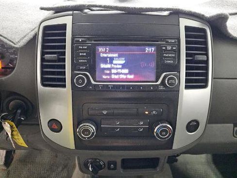 Used 2018 Nissan Frontier SV image 14