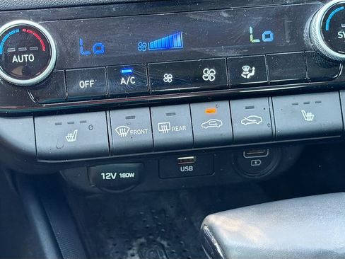 Used 2022 Hyundai Elantra SEL w/ Convenience Package FWD image 21