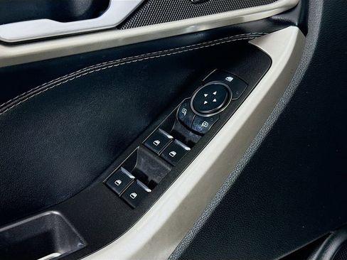 Used 2023 Ford Explorer XLT w/ Equipment Group 202A image 10