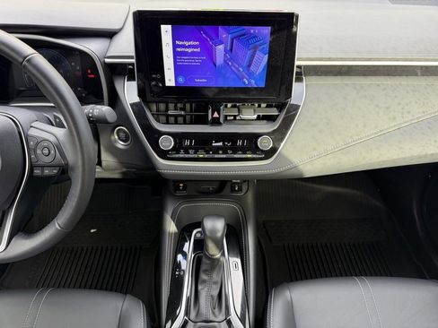 Used 2025 Toyota Corolla XSE image 20