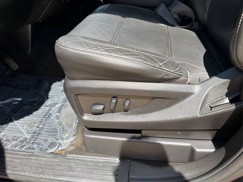 Used 2018 Chevrolet Silverado 1500 LTZ AWD/4WD image 18