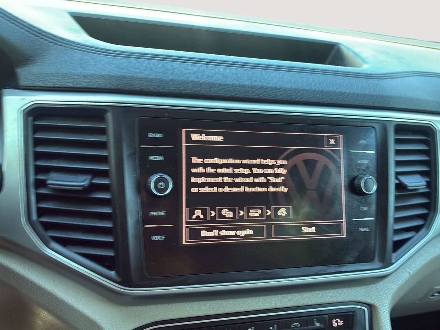 Used 2018 Volkswagen Atlas SE AWD/4WD image 28