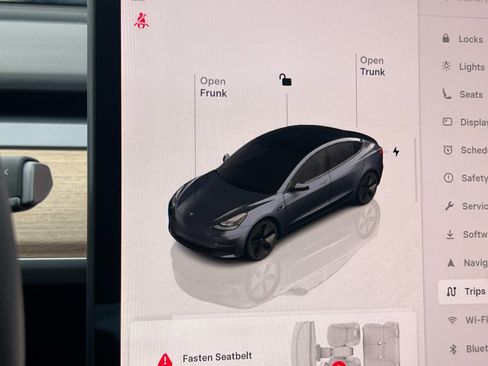 Used 2023 Tesla Model 3 Standard Range image 26