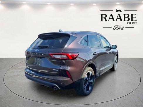 Used 2023 Ford Escape ST-Line Elite w/ Premium Technology Package image 12