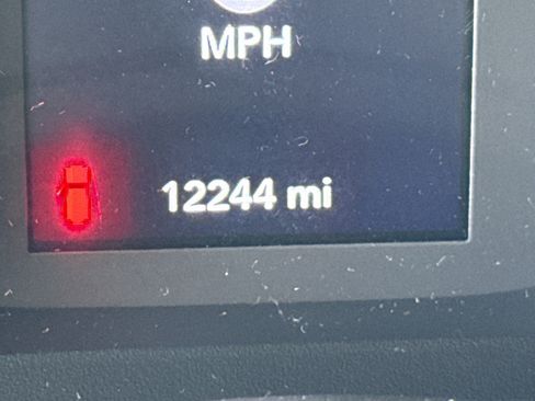 Used 2025 Jeep Wrangler Sport image 21