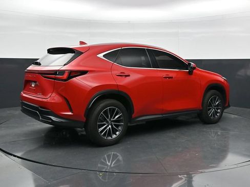 Used 2025 Lexus NX 250 FWD w/ Towing Package (2000 Lbs) image 2