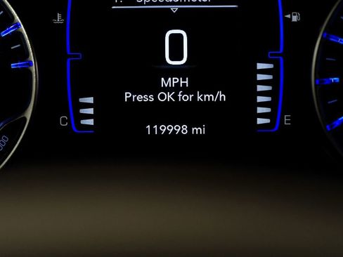 Used 2020 Chrysler Voyager Lxi image 16