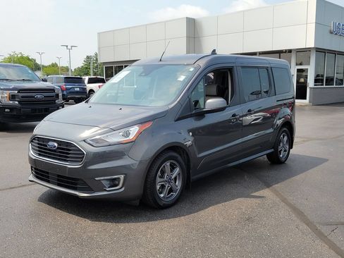 Certified 2023 Ford Transit Connect Titanium FWD image 8