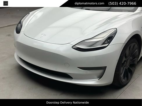 Used 2021 Tesla Model 3 Performance image 13
