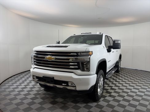 Certified 2023 Chevrolet Silverado 3500 High Country image 2