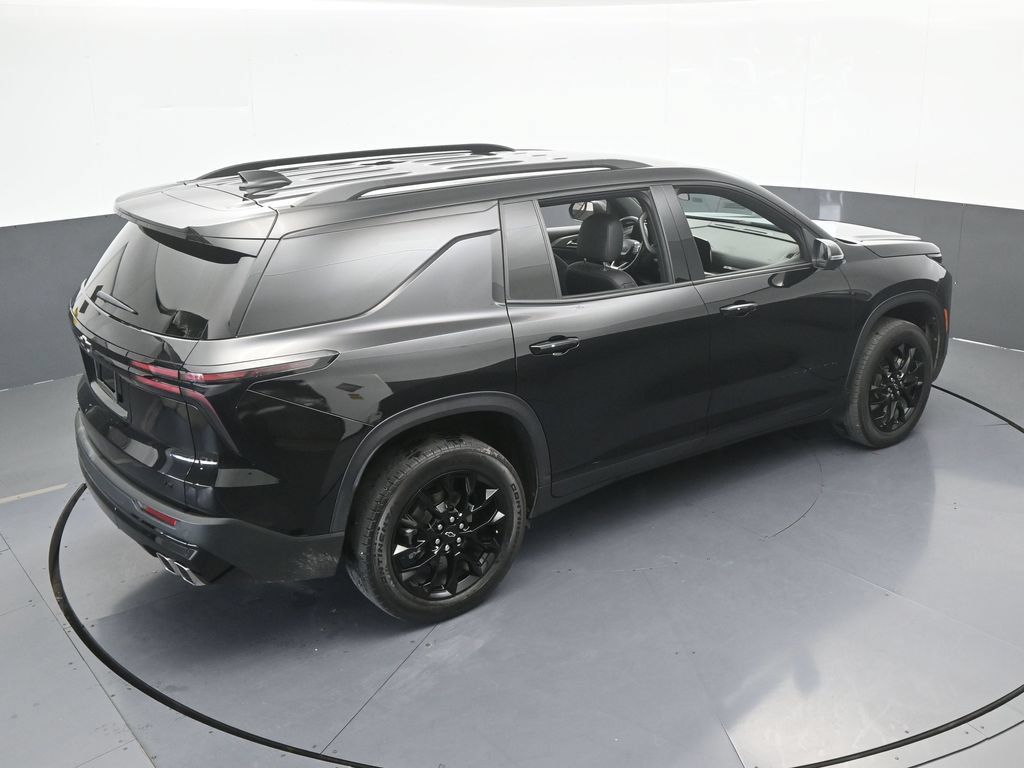 Used 2024 Chevrolet Traverse LT w/ Midnight/Sport Edition FWD image 59