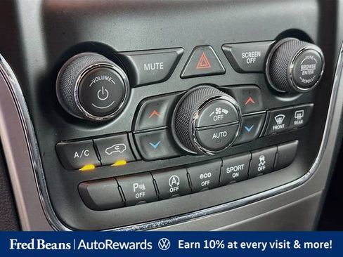 Used 2019 Jeep Grand Cherokee Laredo AWD/4WD image 20