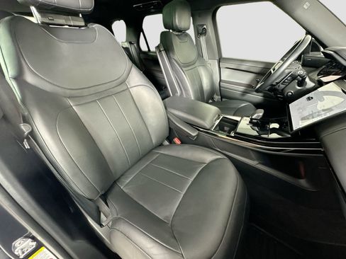 Certified 2024 Land Rover Range Rover Sport SE image 31