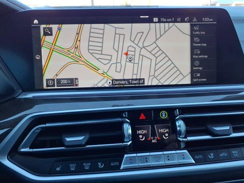 Used 2022 BMW X5 xDrive40i w/ M Sport Package image 19