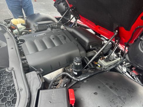 Used 2006 Pontiac Solstice Convertible w/ Premium Package image 25