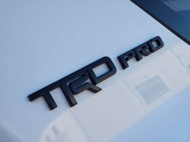 Used 2016 Toyota 4Runner TRD Pro AWD/4WD image 9
