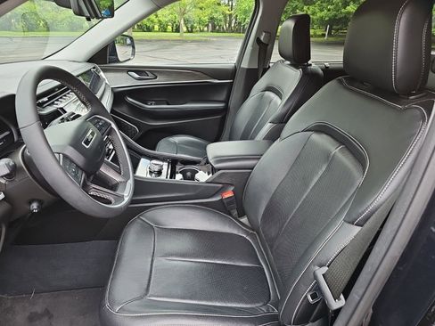 Used 2022 Jeep Grand Cherokee Limited 4xe w/ Luxury Tech Group II AWD/4WD image 18