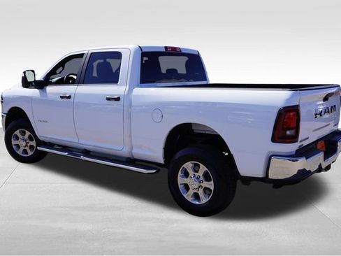 Certified 2026 RAM 2500 Big Horn AWD/4WD image 8