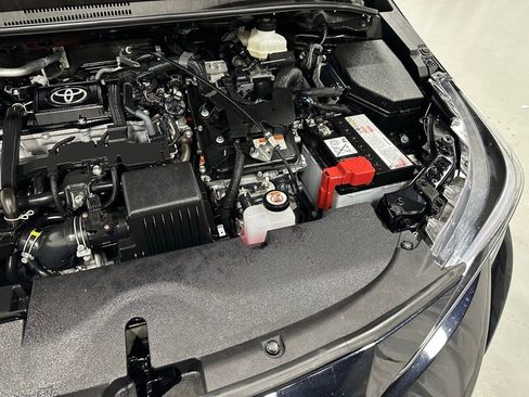 Used 2025 Toyota Corolla LE image 67