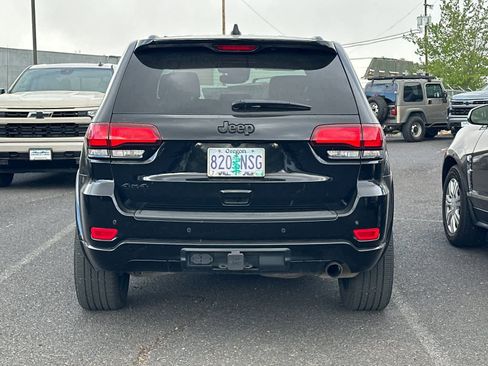 Used 2022 Jeep Grand Cherokee Laredo X AWD/4WD image 5