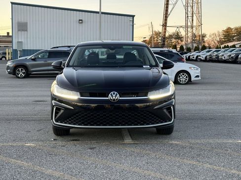 New 2026 Volkswagen Jetta SE image 9