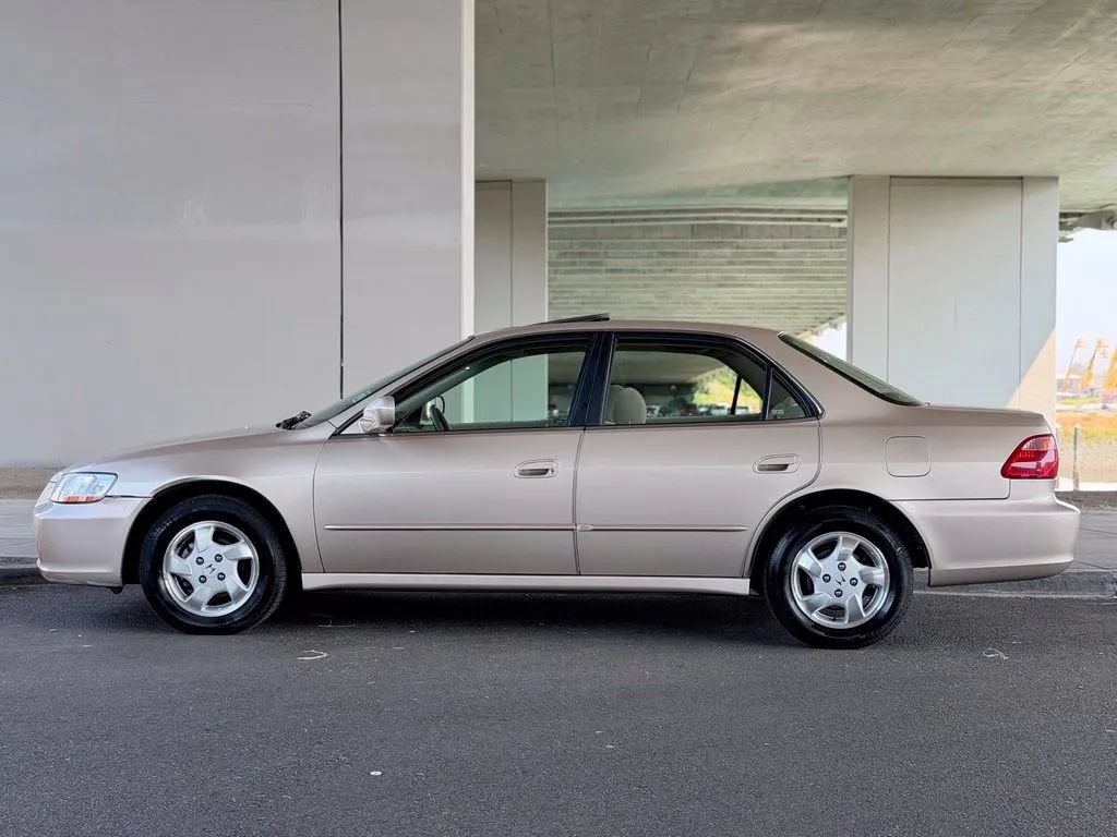 Used 2000 Honda Accord EX image 4